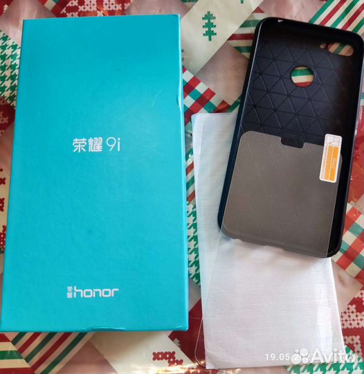 Телефон Huawei Honor 9i