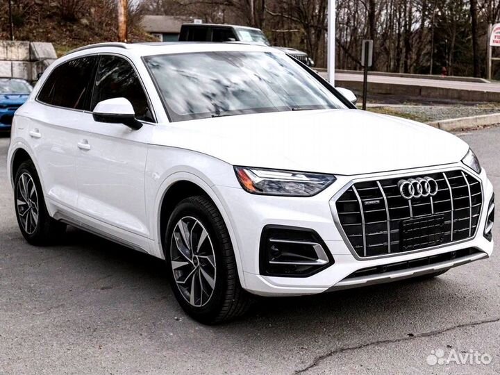 Разбор Audi Q5 2021 год белый