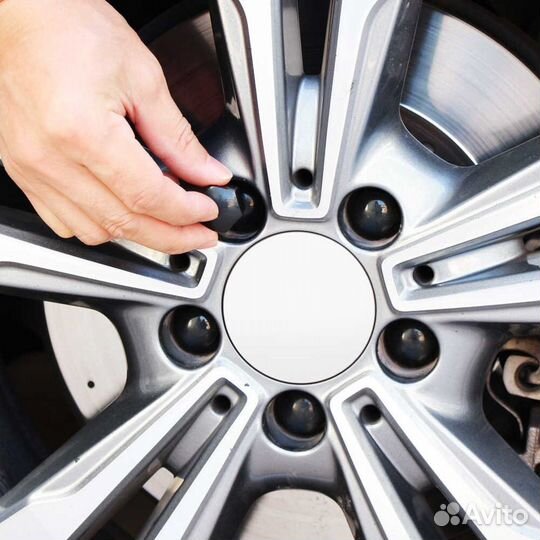 Набор колпачков на гайки дисков М17-М22 черный