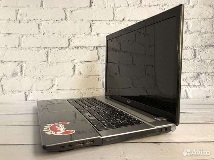 Игровой ноутбук 17.3 дюймов