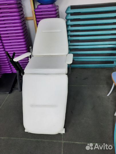 Кушетка косметическая