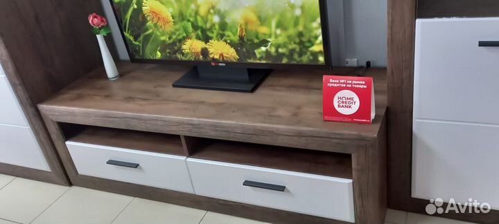 Бергамо тумба для теле-и радиоаппаратуры