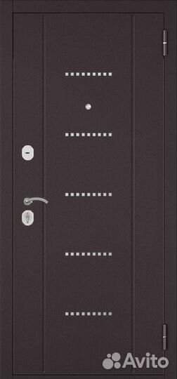 Входная дверь с зеркалом