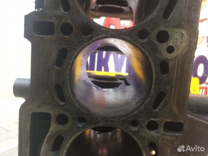 Блок цилиндров двигателя Opel Astra H Z13DTH