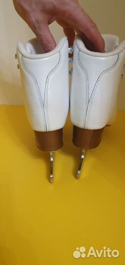 Фигурные коньки Risport Antares 215