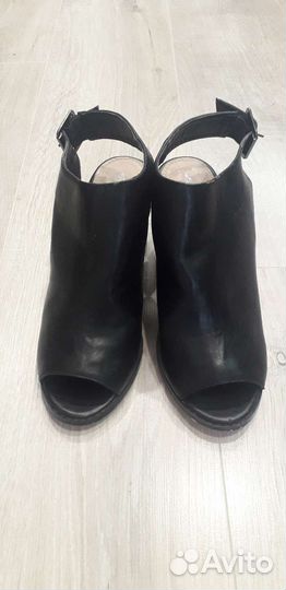 Босоножки натуральная кожа 39
