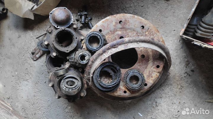 Ступицы диски для прицепа 2 птс 4