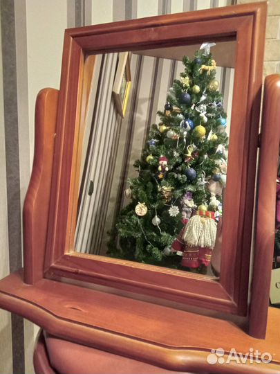 Зеркало настольное