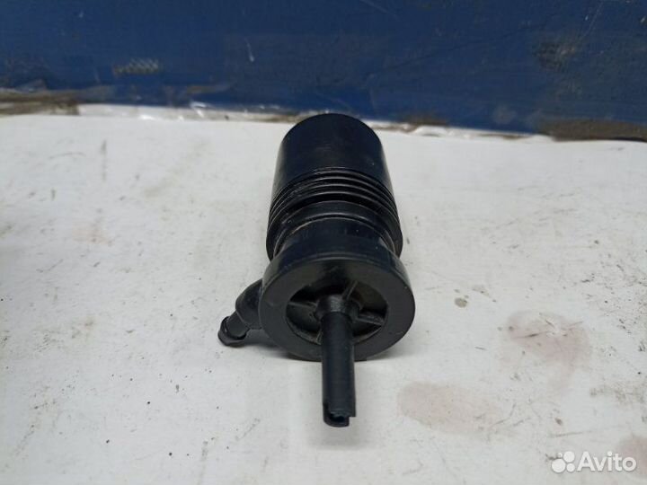 Насос стеклоомывателя Nissan Primera P12 1.6