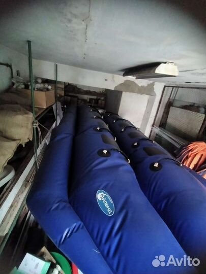 Надувной банан