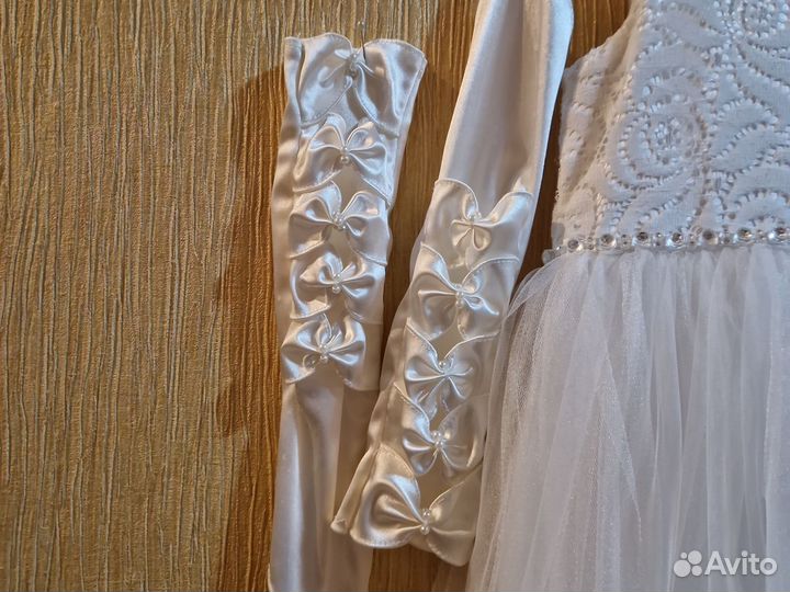 Платье праздничное