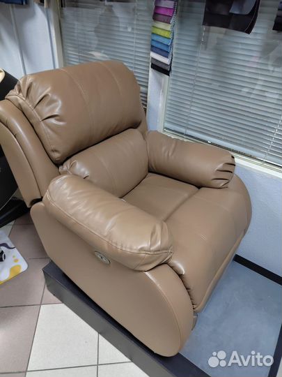 Кресло реклацнер электро в наличии