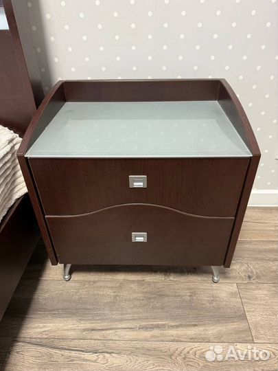 Кровать / спальня / спальный гарнитур