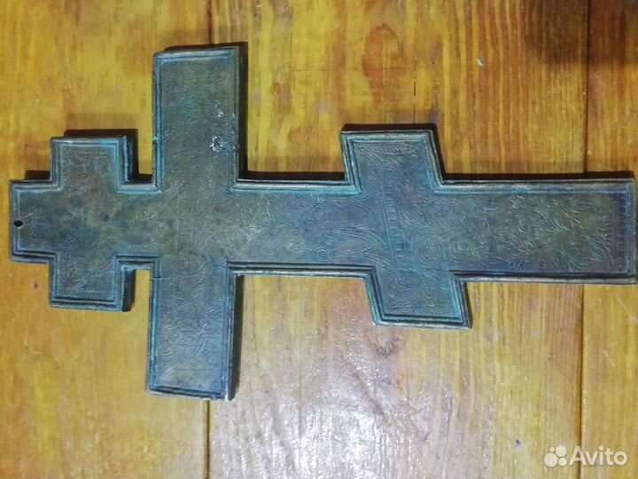 Старинный крест