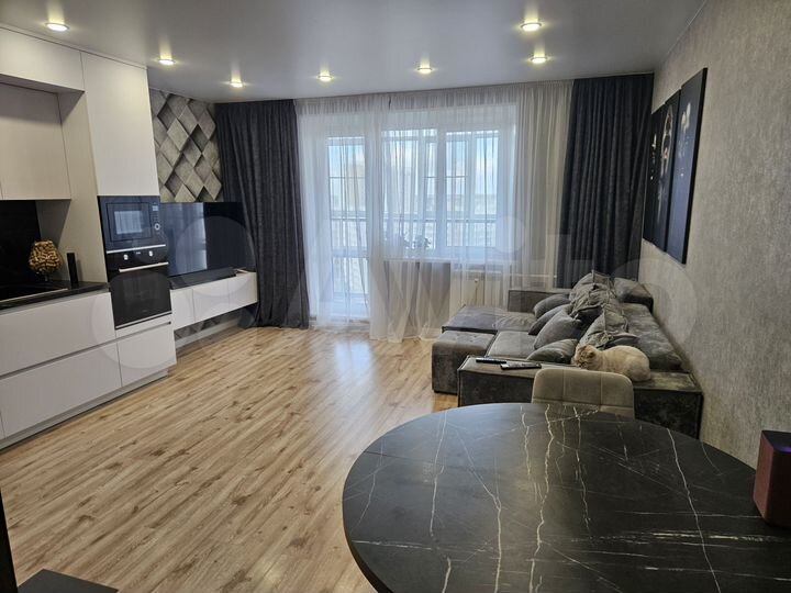 3-к. квартира, 85 м², 13/16 эт.