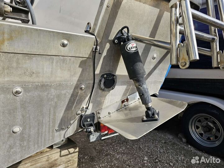 Катер каютный Silver Eagle Cabin 650, Suzuki 140