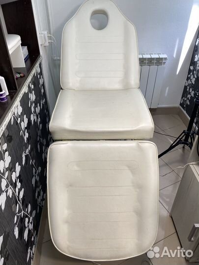 Педикюрное кресло-кушетка бу