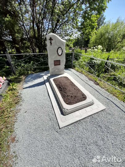 Памятники из ультрабетона