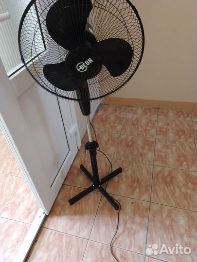 Вентилятор напольный