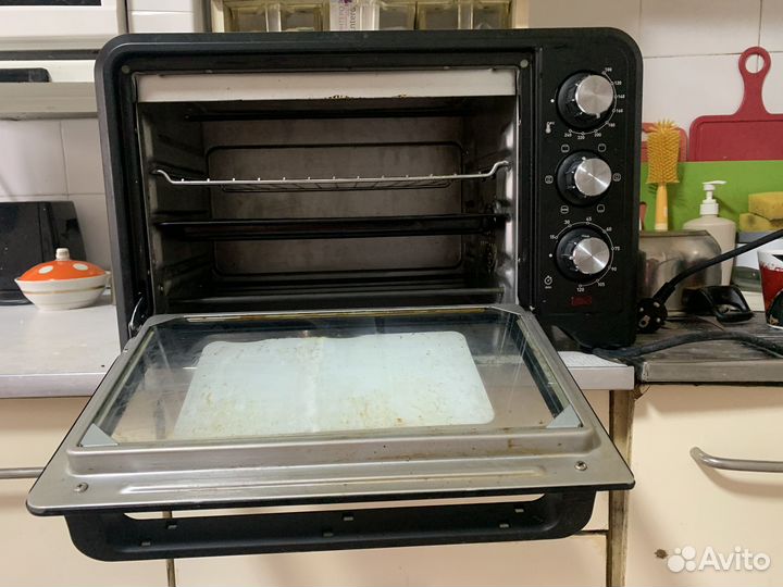 Электрическая духовка (конвенционная печь)