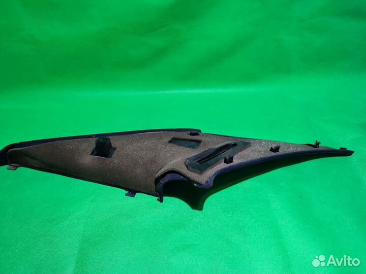 Обшивка стоек Mercedes w202