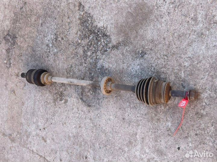 Полуось (привод) передний правый