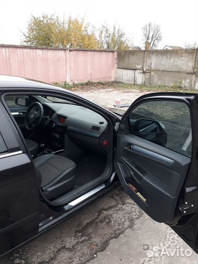 Opel Astra 1.6 МТ, 2010, 260 000 км