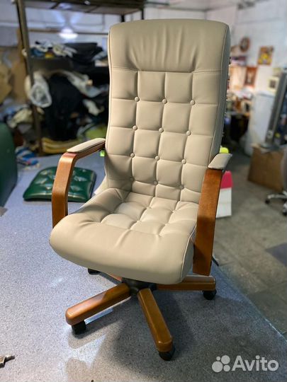 Компьютерное кресло