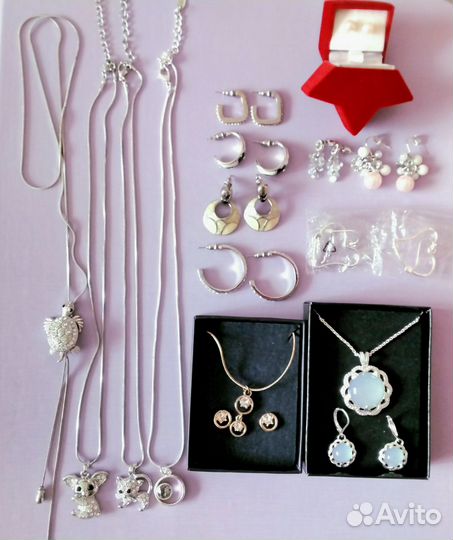 Бижутерия серьги и колье