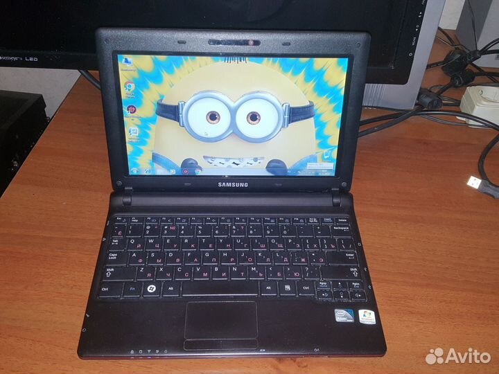 Нетбук Samsung NP-N102