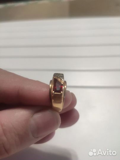 Золотое кольцо (печатка) мужское бу