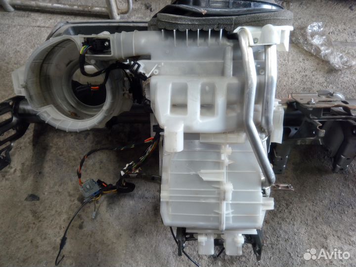 Корпус отопителя печки на Опель Корса Д