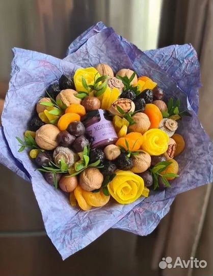 Букет из сухофруктов