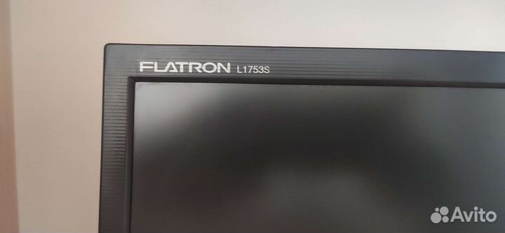 Монитор LG 17