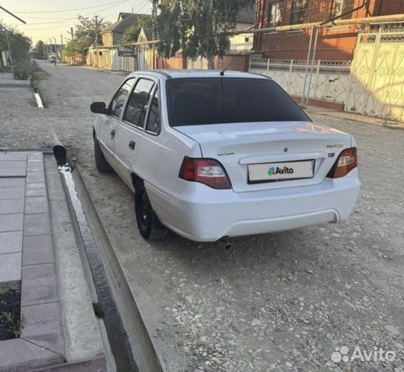 Капот на daewoo nexia 2