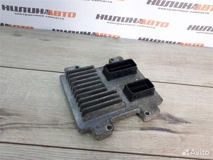 Блок управления двигателем Opel Astra J хэтчбек