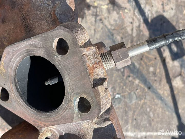 Выпускной коллектор Хендай гранд старекс H1