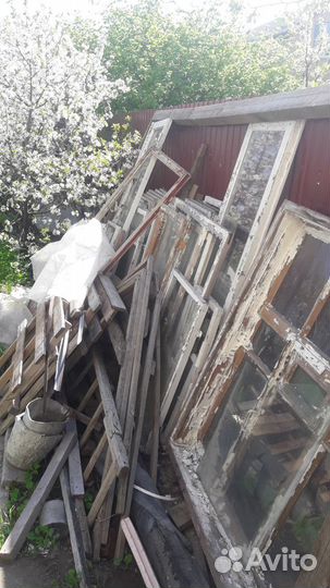 Рама оконная со стеклом