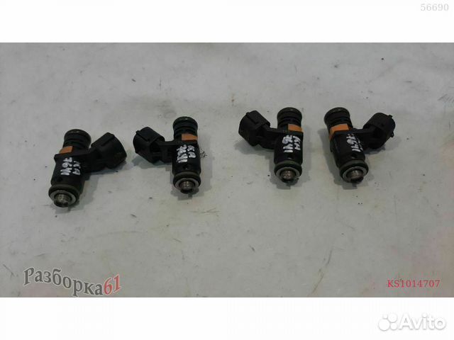 Форсунка топливная skoda fabia 2