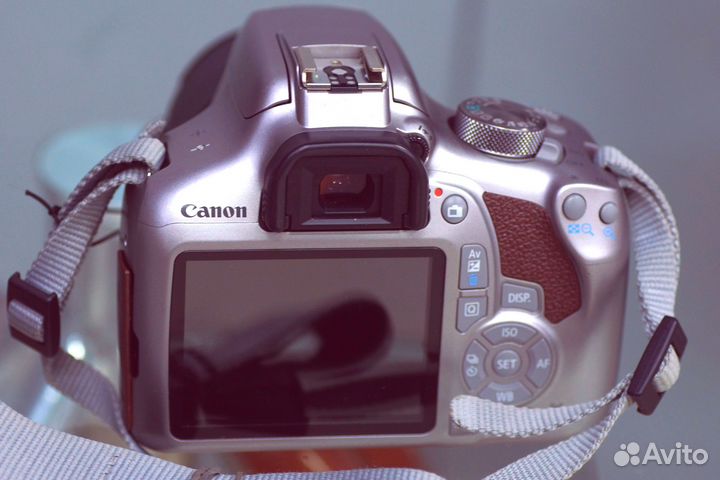 Canon 1300D kit 18-55 mm (пробег 2180)