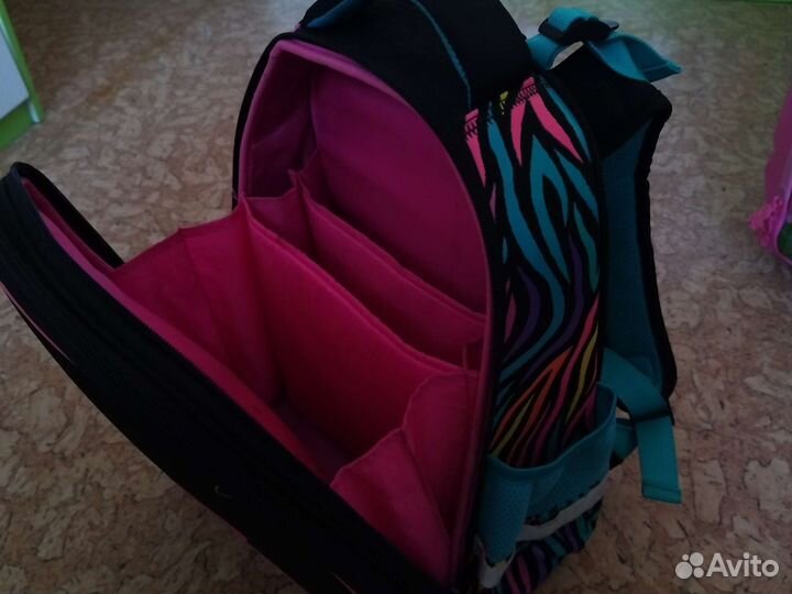 Рюкзак школьный для девочки черный