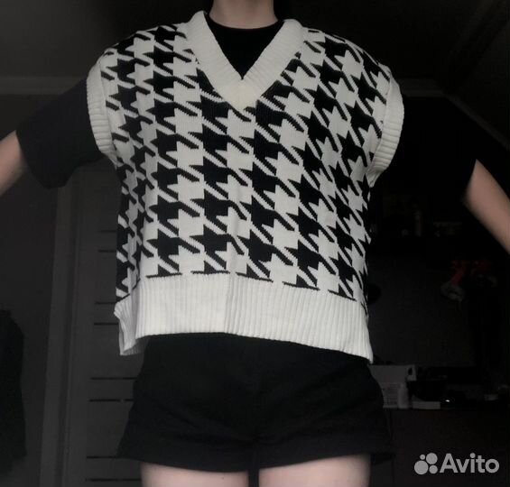 Взянанный жилет женский