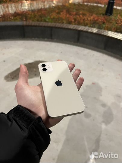 iPhone 12, 64 ГБ