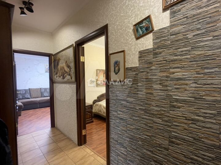 2-к. квартира, 58 м², 8/10 эт.