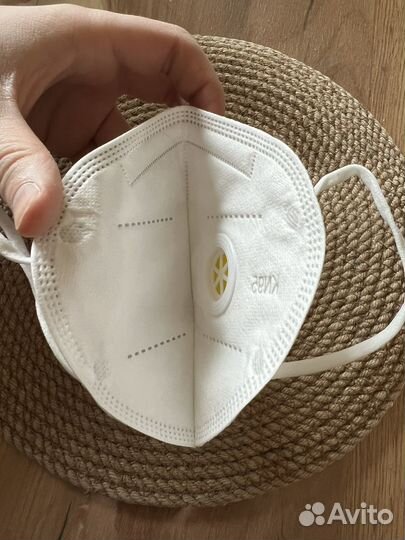 Маска Kn 95 с клапаном