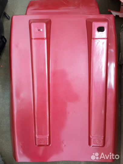 Крыло (брызговик) howo A5 Е-3 левое, красное \ WG1642230103