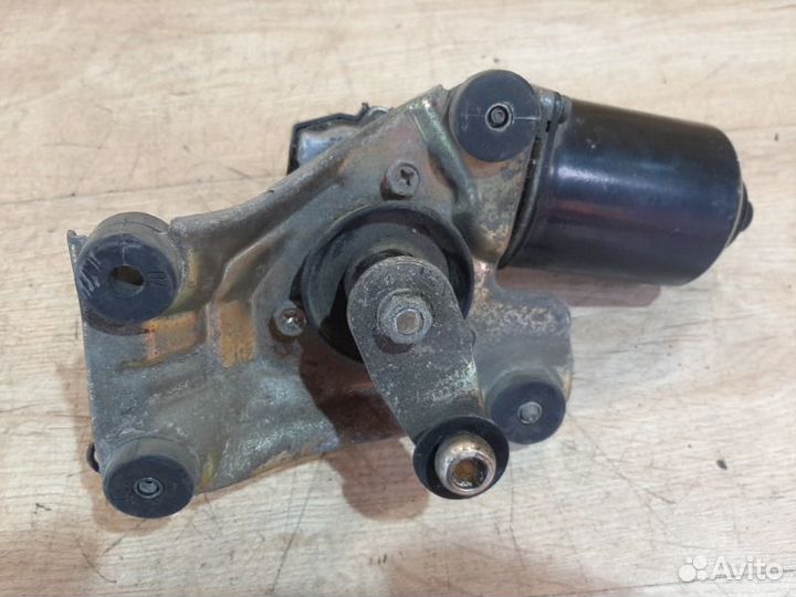 Моторчик стеклоочистителя Mazda 626 GE 1.8