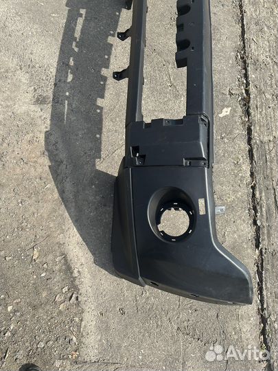 Передний бампер на mitsubishi pajero 4 бу