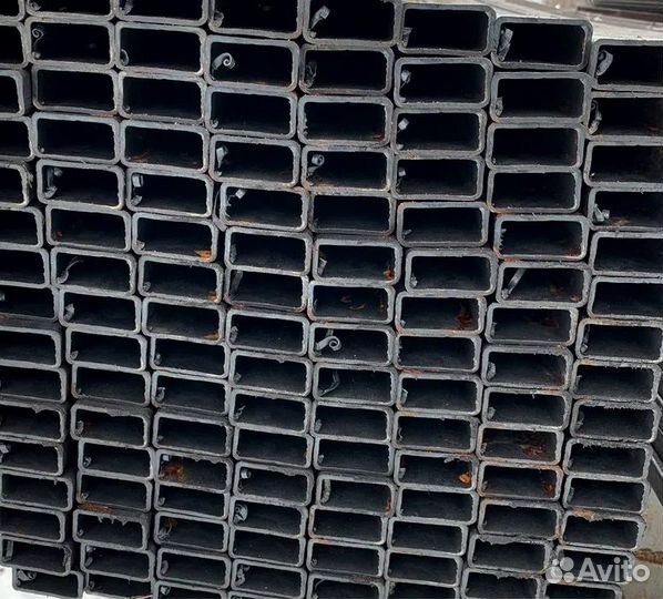 Труба профильная 60х208