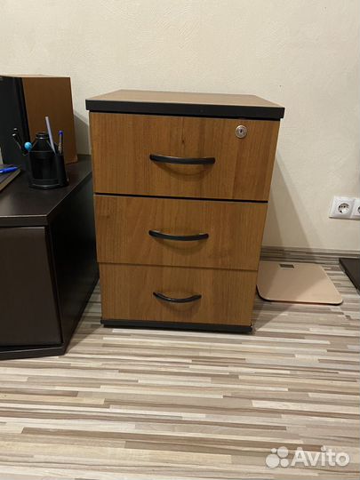 Тумба выкатная бу с ящиками